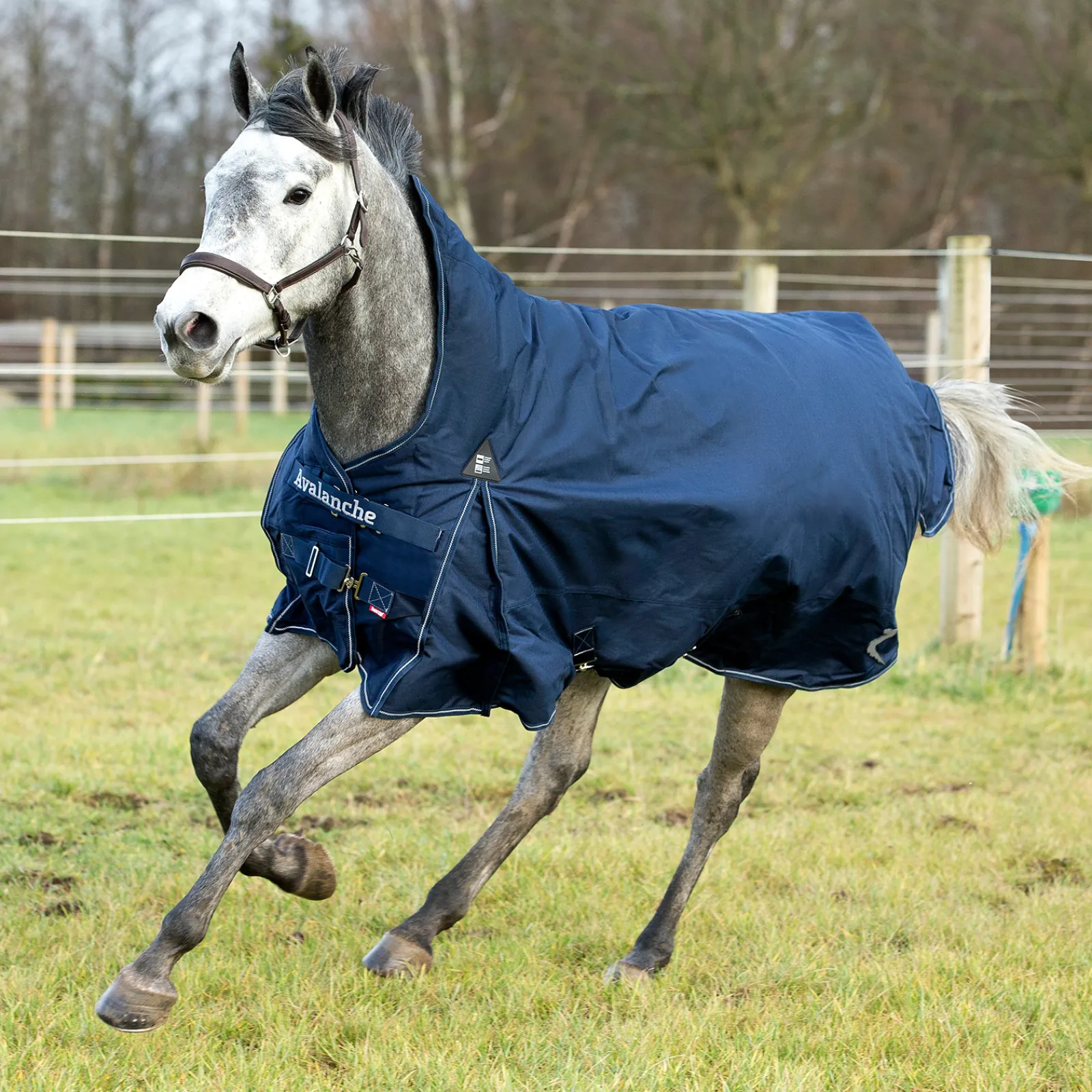 Hot * Avalanche 1200 Denierin Keskipaksu Ulkoloimi 150 G, Korkealla Kaulaosalla Laivastonsininen