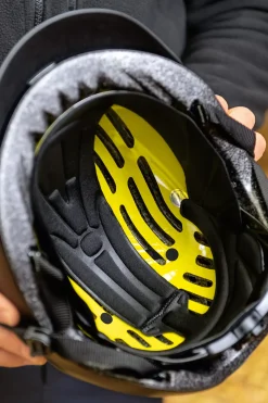 * Halorider Ratsastuskypara