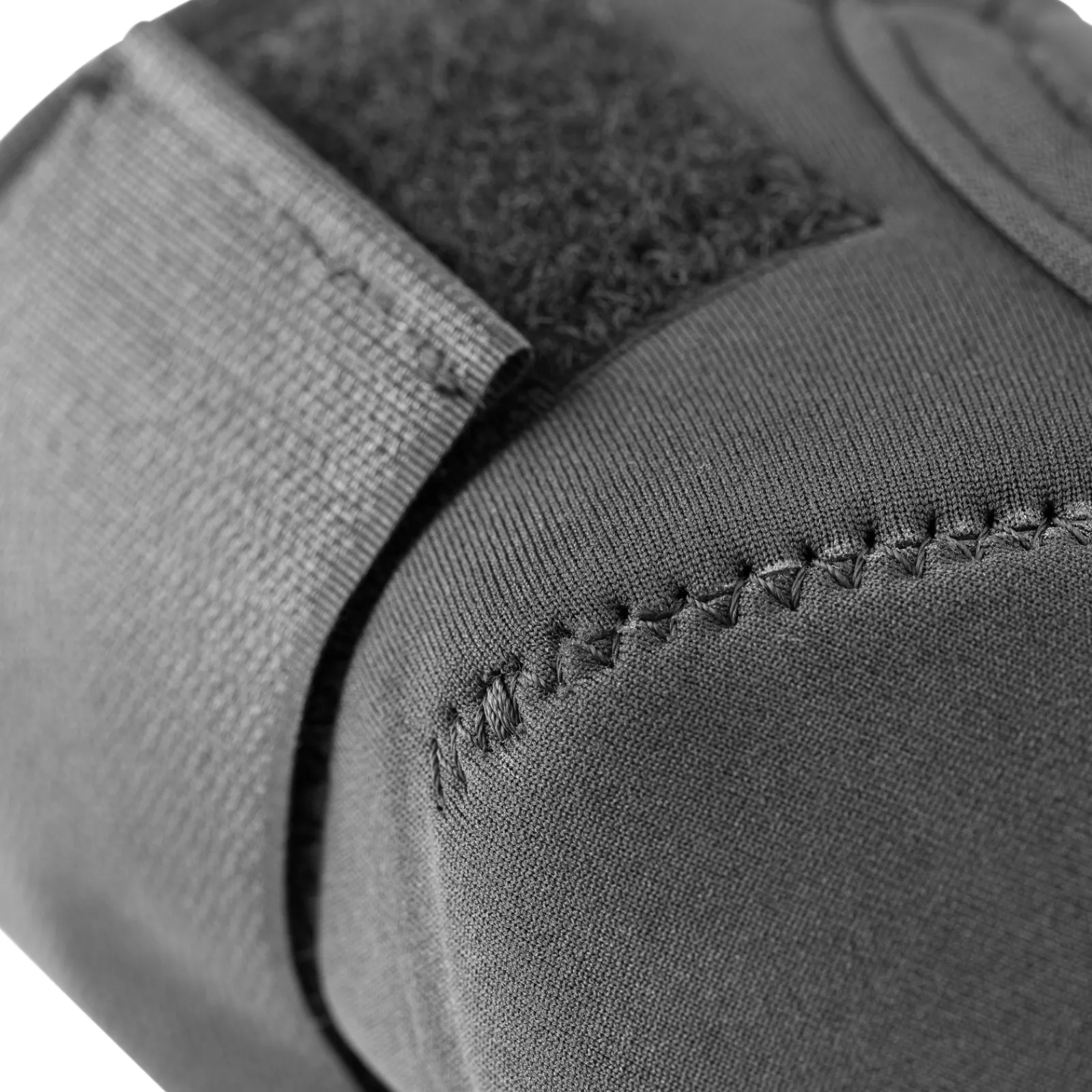 New * Hivutussuojat Musta