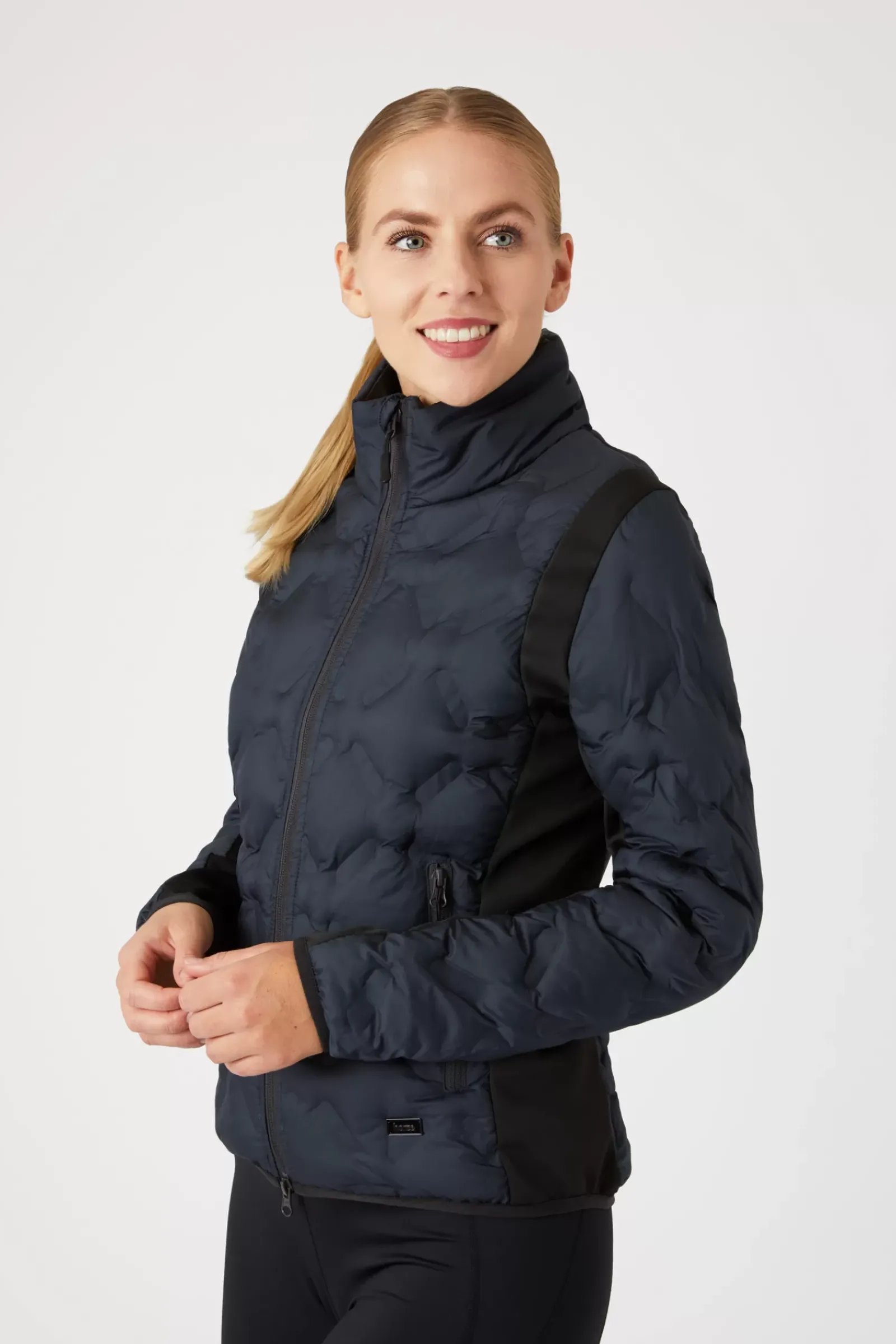 * Jessie Jersey Naisten Paita