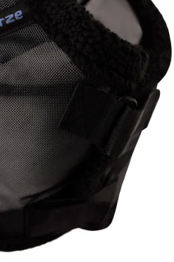 Discount * Karpashuppu Tukikaarella Musta