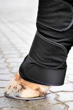 Sale * Kuljetussuojat Musta