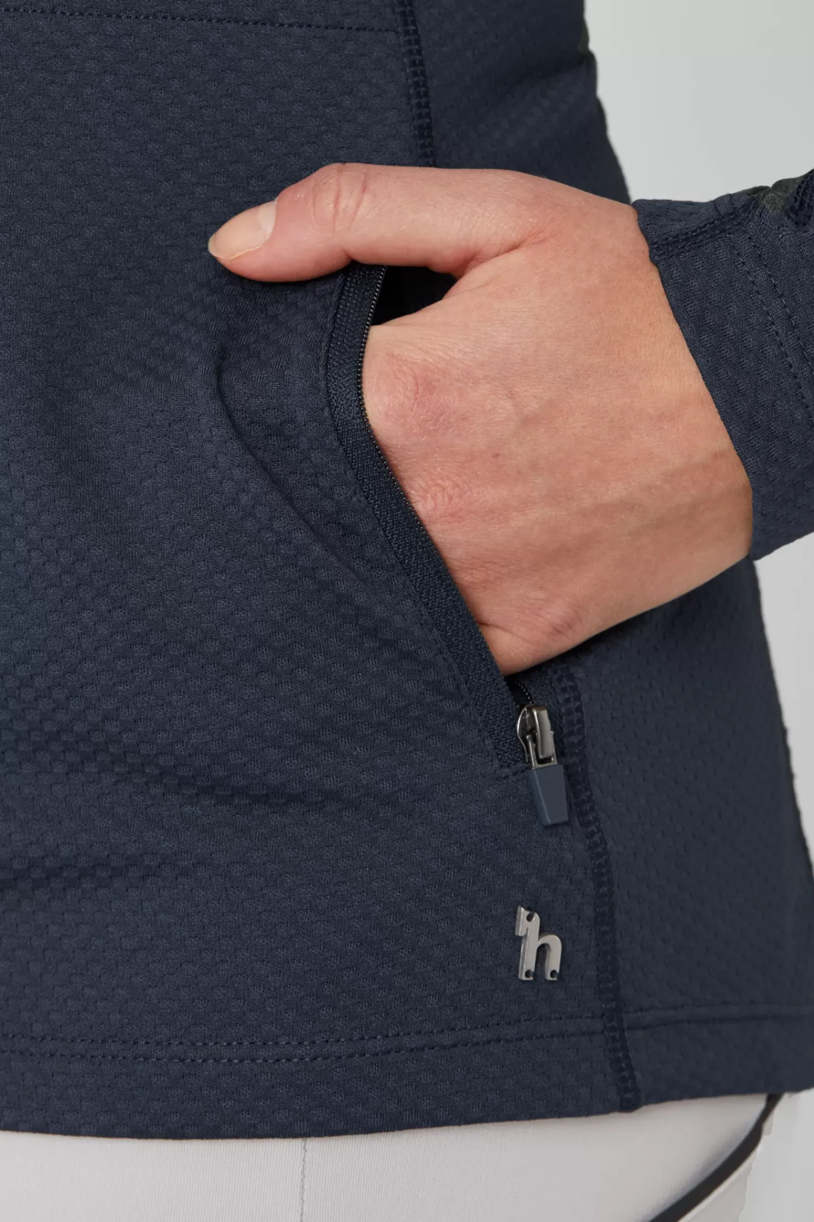 * Lou Naisten Treenipaita