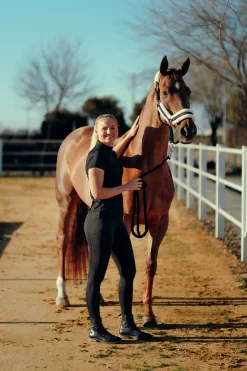 Sale * Stanford Riimu Tekoturkisvuorauksella Musta