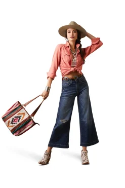 * Yvonne Naisten Kilpailutakki