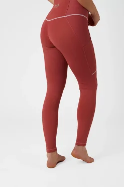 bvertigo B Vertigo Adara Naisten Kokopaikkaiset Ja KorkeaVyötaroiset Ratsastusleggingsit Silikonipainatuksilla Ja Kannykkataskuilla