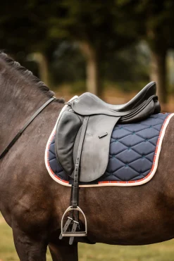 Hot bvertigo B Vertigo Amory Koulusatulahuopa Brodeeratuilla Monogrammeilla Dark Navy