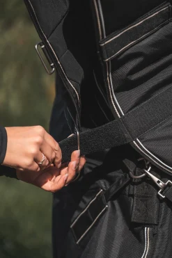 Hot backontrack Back On Track Obsidian Ulkoloimi, 300 G Black