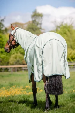 Sale horseware Rambo Hoody Hyonteisloimi Kaulakappaleella Green/Light Green