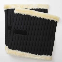 Outlet kavalkade Wool Pintelipatjat Tekoturkiksella Black